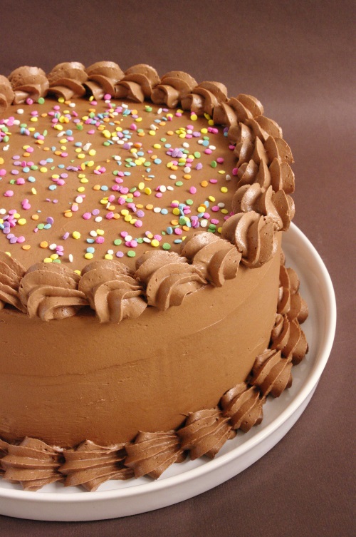 Les Détails De Décoration D'un Gâteau D'anniversaire Fait Pour